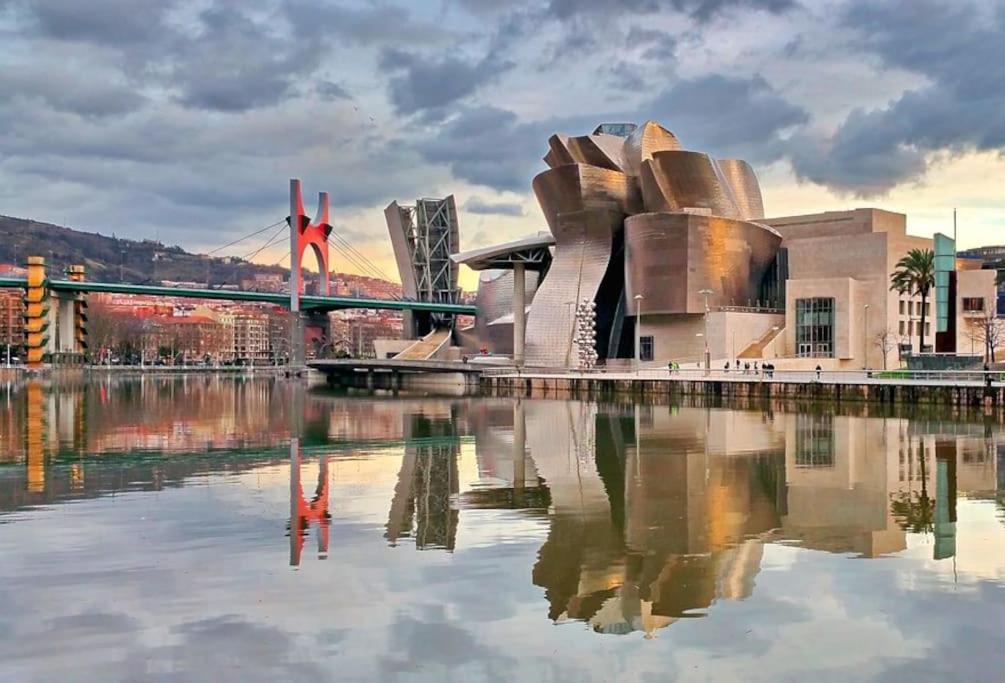 Appartamento Familias Y Grupos - Muy Buena Ubicacion - Bilbao Esterno foto