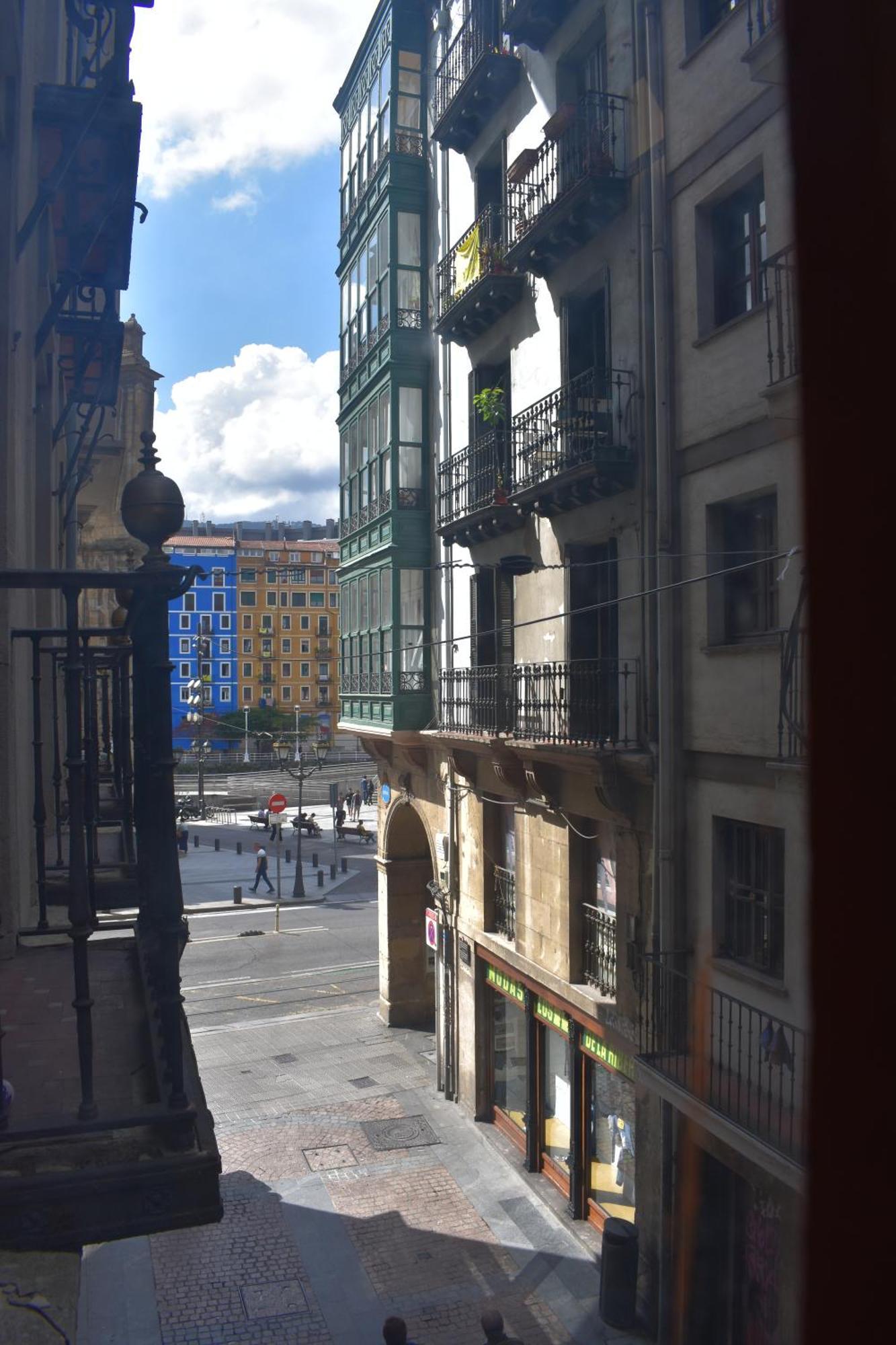 Appartamento Familias Y Grupos - Muy Buena Ubicacion - Bilbao Esterno foto
